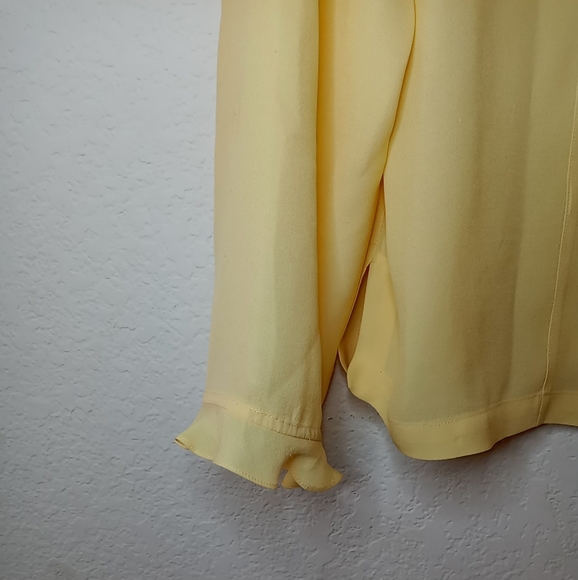 Neiman Marcus Yellow Silk Crepe Blouse - Picture 5 of 5